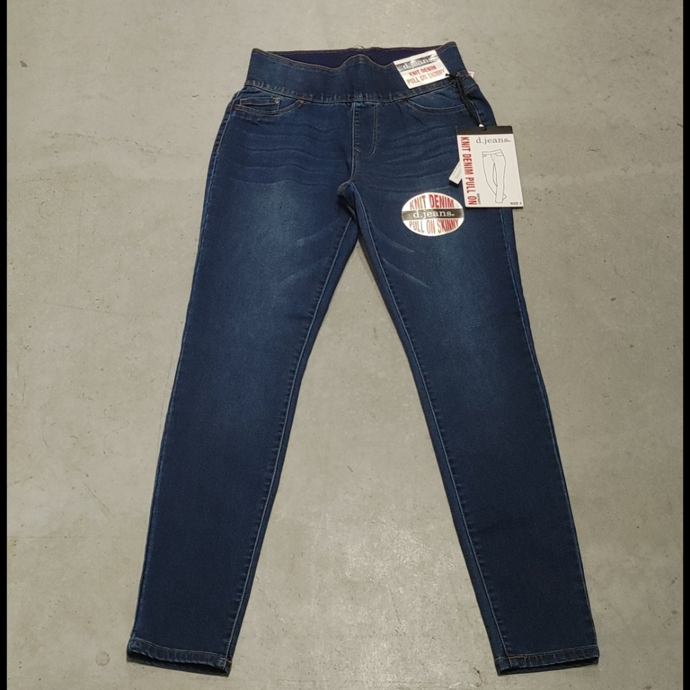 Pull-on NWT d.jeans high waist skinny stretchy